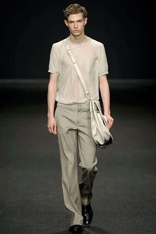 Look 16